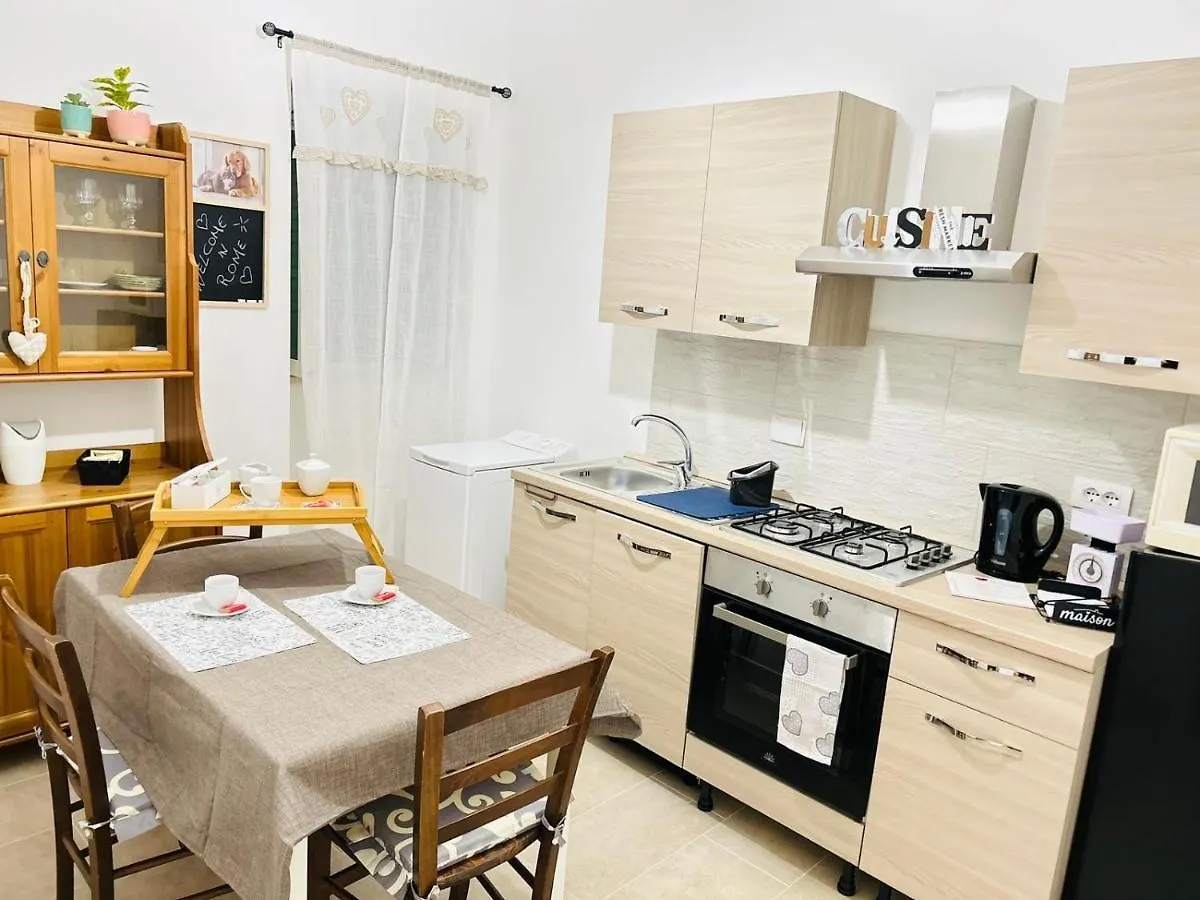 Da Mauro & Michela 1 - Cozy Apartment - 5 Min Metro C Řím 0*,